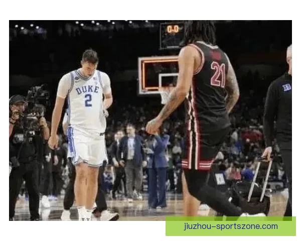 疯狂三月穆林斯超远三分绝杀康大逆转杜克晋级四强